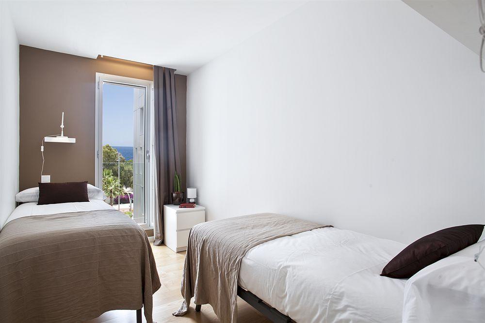 Mistral City Pool Apartments Barcellona Esterno foto